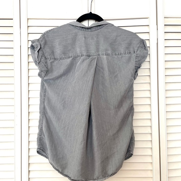 Jachs Girlfriend tencel button down, size XS (but fits up to a medium) - Picture 5 of 5